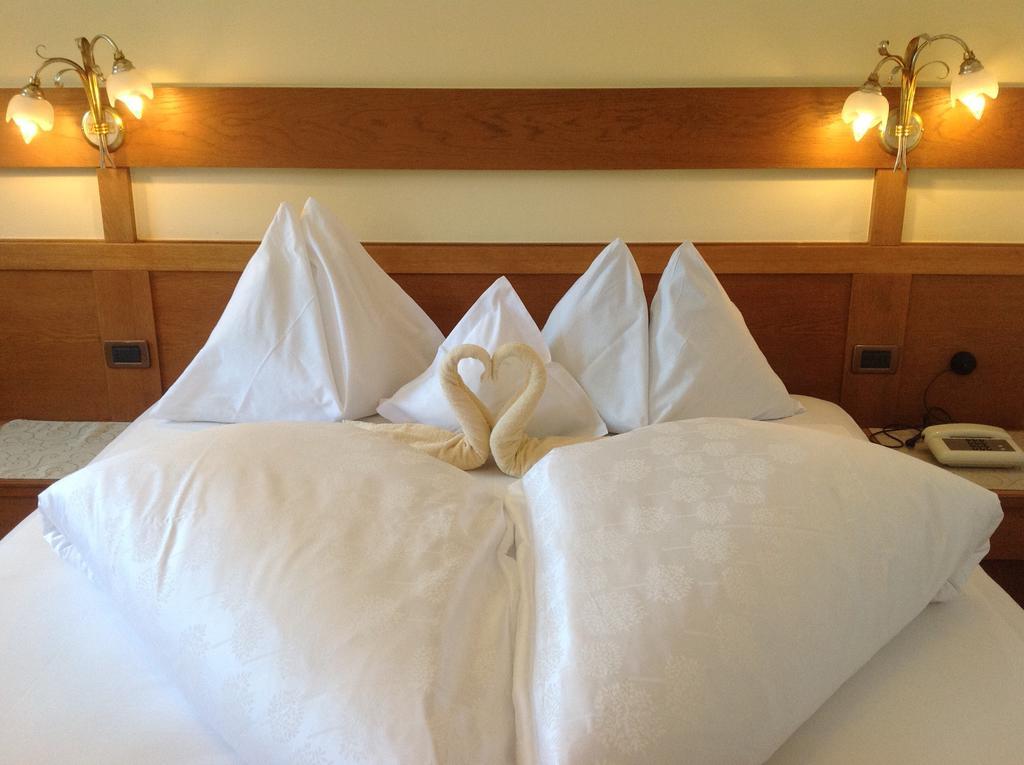 Hotel Garni Savoy Castelrotto Eksteriør billede