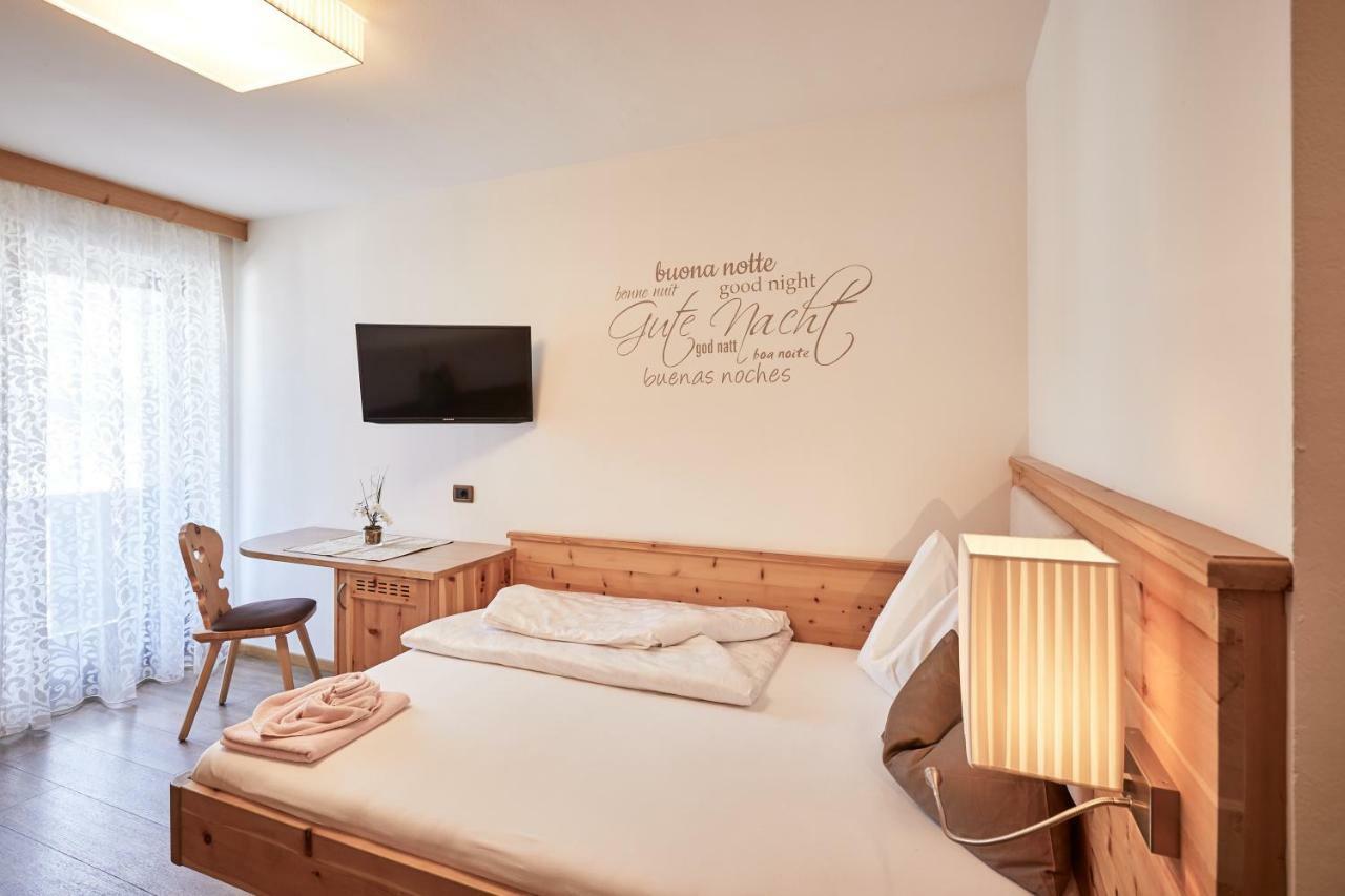 Hotel Garni Savoy Castelrotto Eksteriør billede