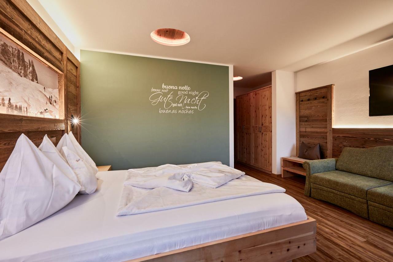 Hotel Garni Savoy Castelrotto Eksteriør billede