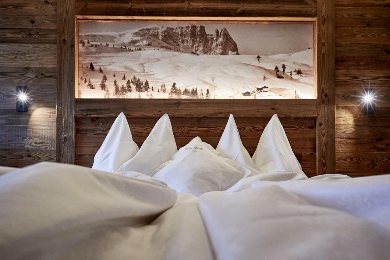 Hotel Garni Savoy Castelrotto Eksteriør billede